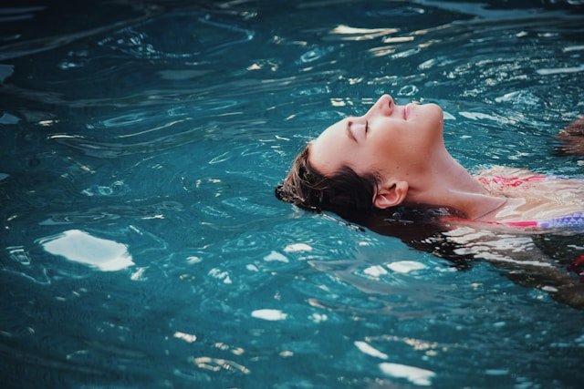 6 Key Swimming Tips for Beginners