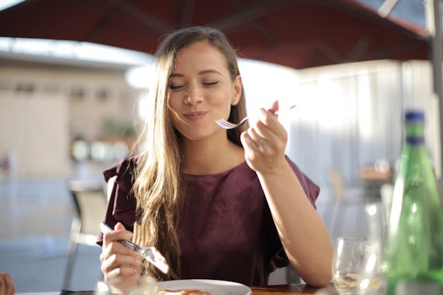 Mindful Eating for Lasting Happiness