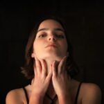 Do Chin Straps for Bed Really Shape Your Jawline? Insights from the Internet