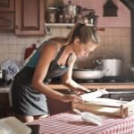 Gastronomic Gifts: 5 Essential Kitchen Tools for Home Chefs