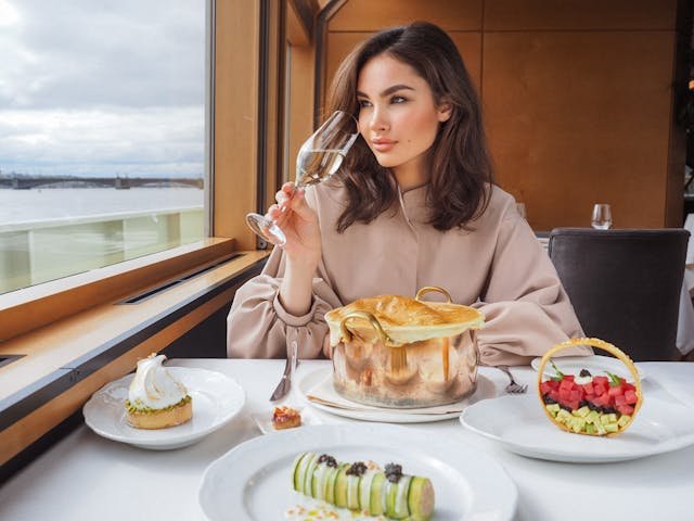 Cruise Ship Dining: A Gourmet Adventure at Sea