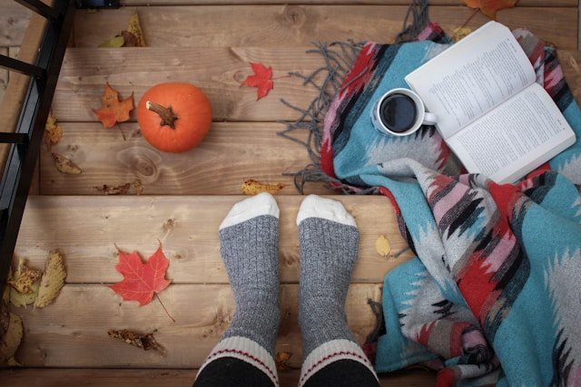 Grounded & Glowing: Seasonal Rituals for Enhanced Wellbeing