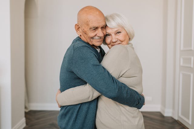 Choosing the Ideal Cozy Environment for Aging Loved Ones