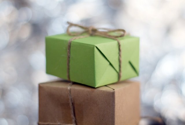 6 Unique Places to Buy a Gift for Him