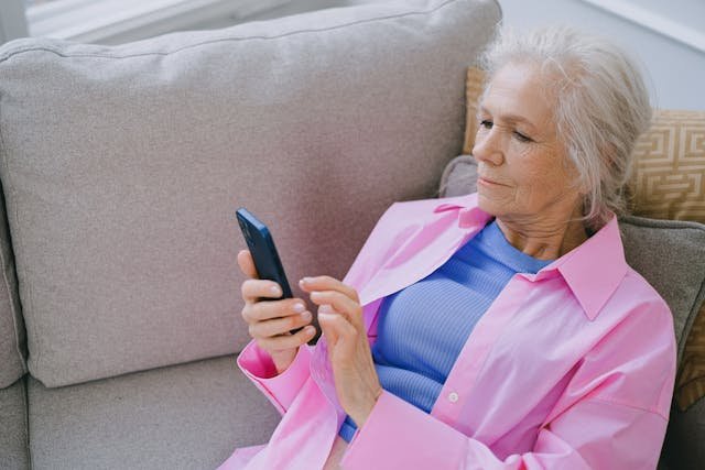 Warning Signs at Home: Indications of Your Parents Health Status