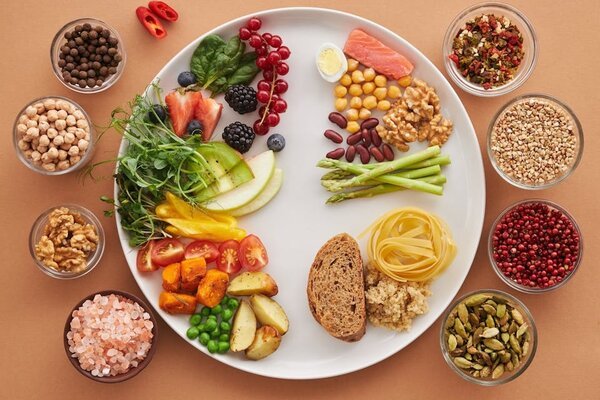 Which Foods Promote Healthy Eating?